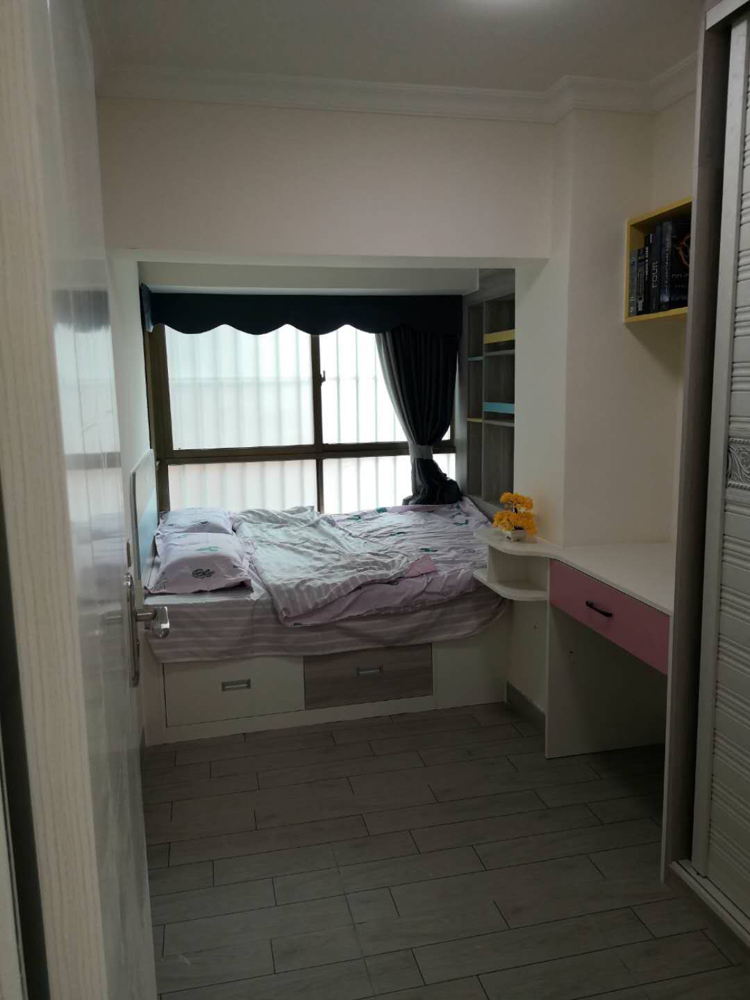 龍華三聯(lián)小產(chǎn)權房