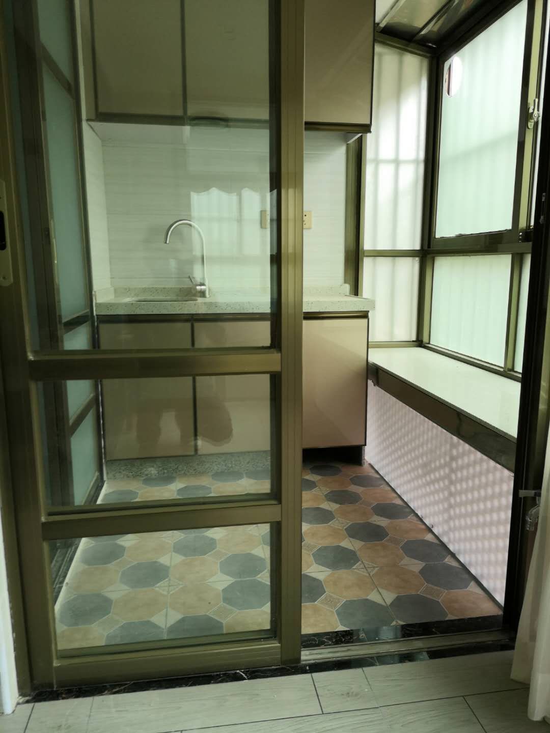 龍華三聯(lián)小產(chǎn)權房