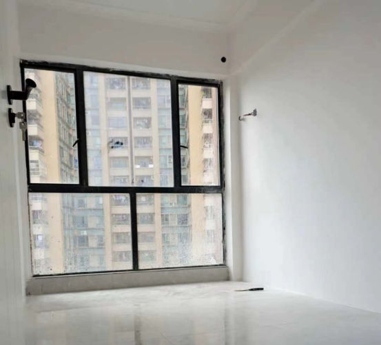 天虹名苑三房兩衛(wèi)43.8萬起