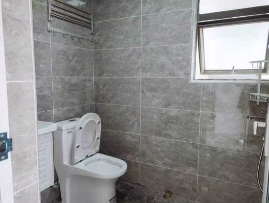 逸郡華庭71平兩房特價(jià)63.8萬