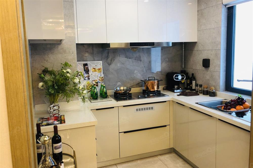 龍華龍湖春江天璽均價(jià)53000元/平