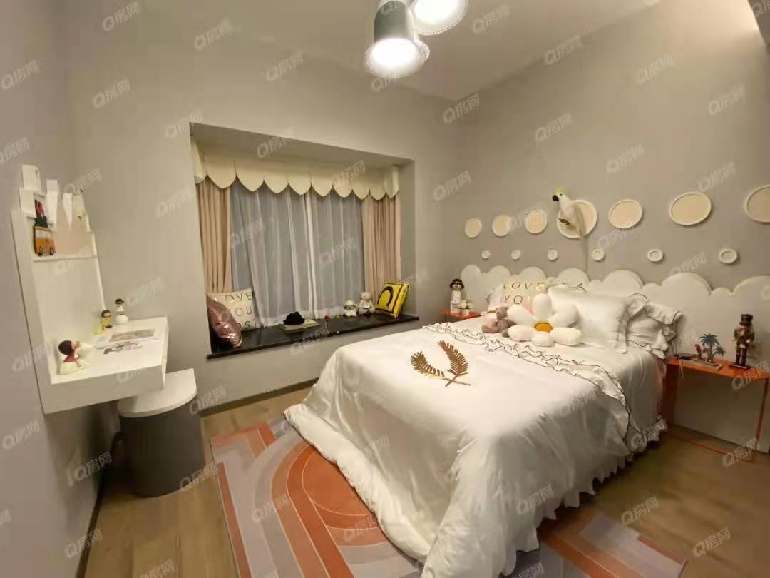 富基云山湖鏡，悅湖花園-均價31000元/平