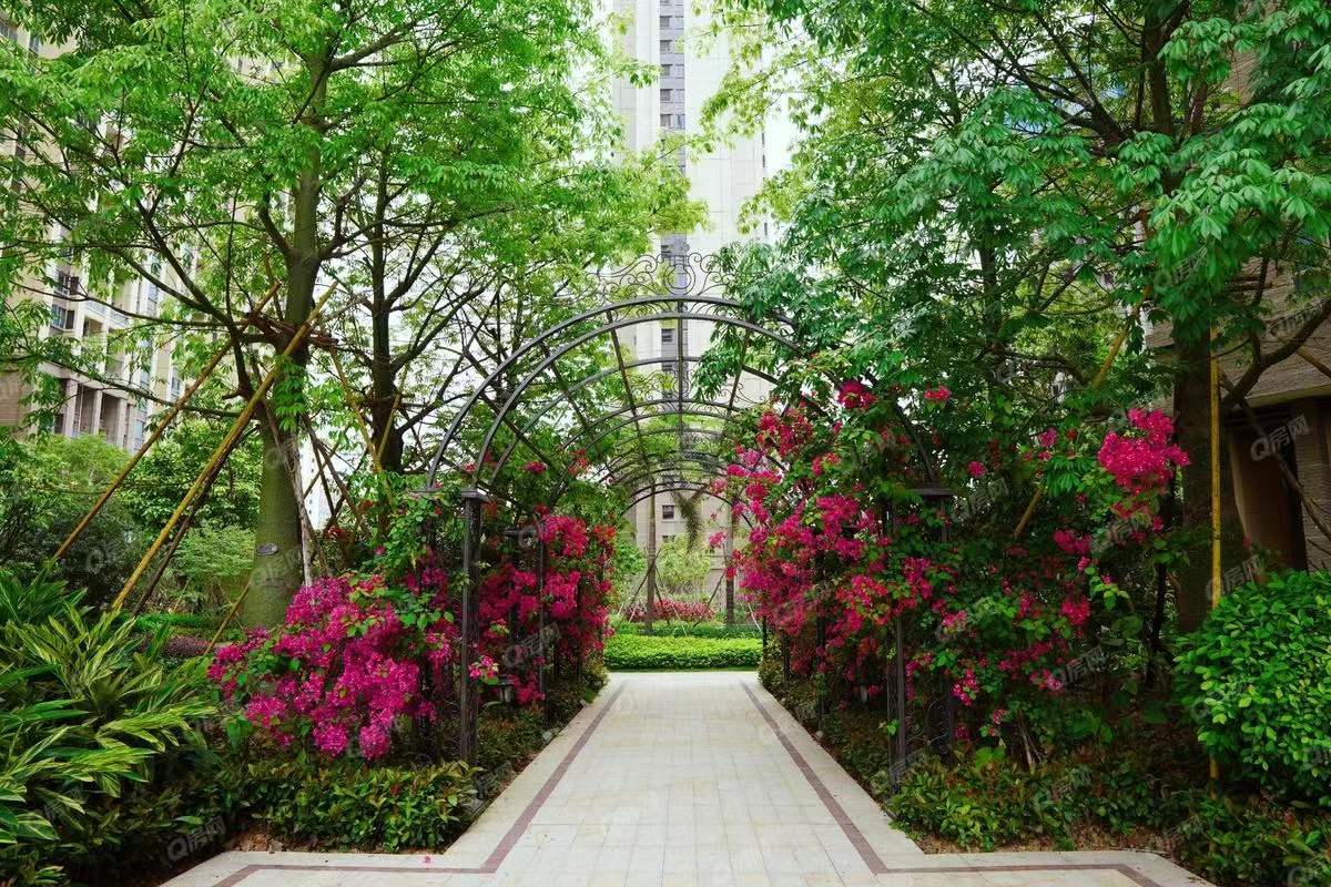 萬城名座花園三期-均價17500元/平