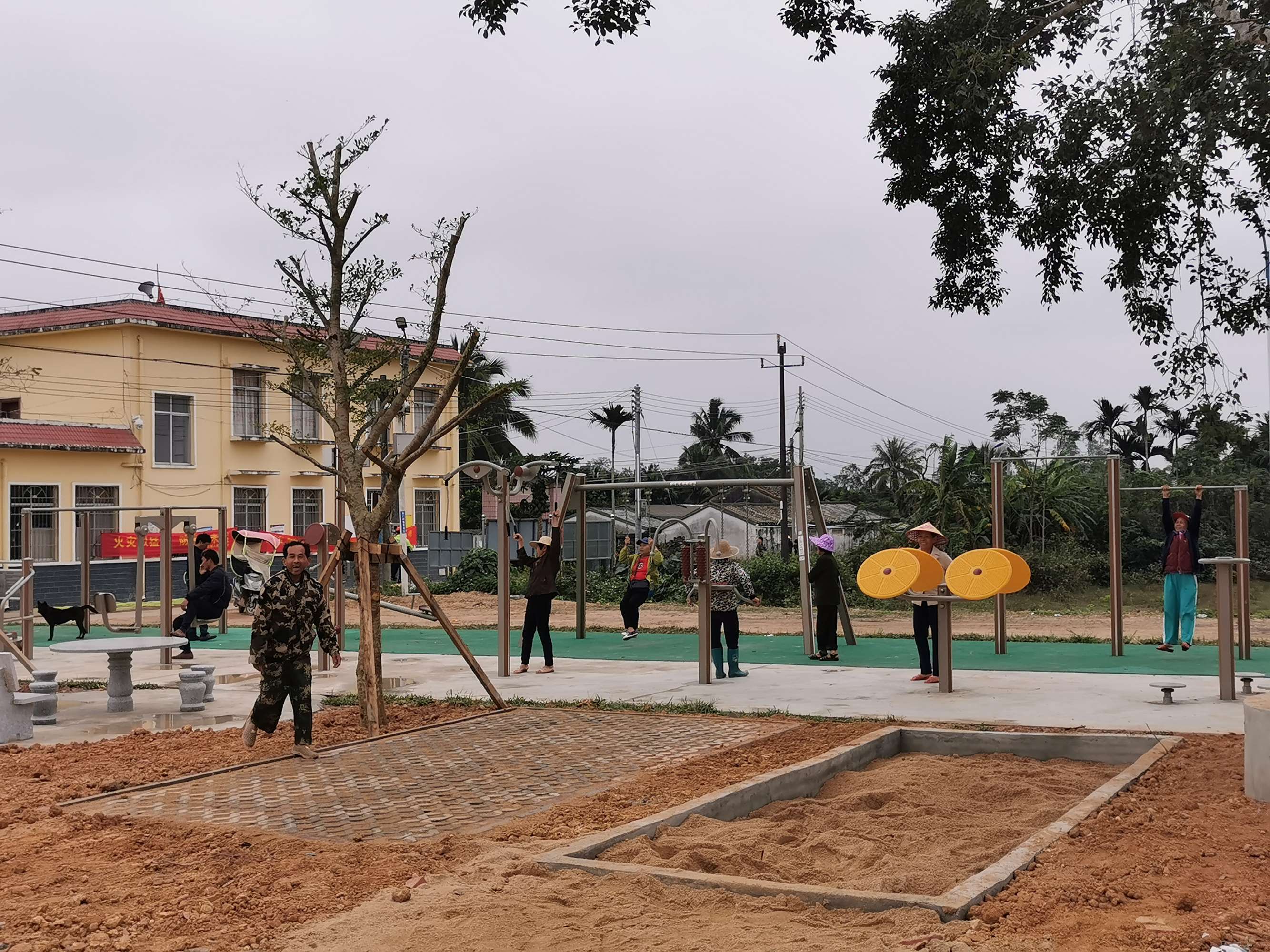 長鎮回族社區老街面貌煥然一新