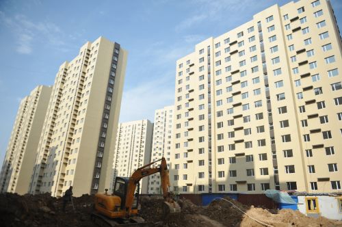 開發(fā)商應(yīng)按照約定向權(quán)利人交付回遷房