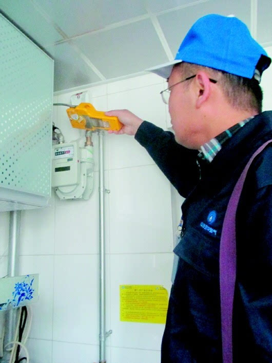 濱河麗景的燃?xì)獬跹b費(fèi)開發(fā)商已經(jīng)交齊