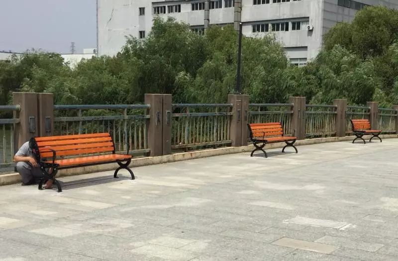 而且一般業(yè)主都會(huì)把車(chē)位拿出來(lái)單獨(dú)出售