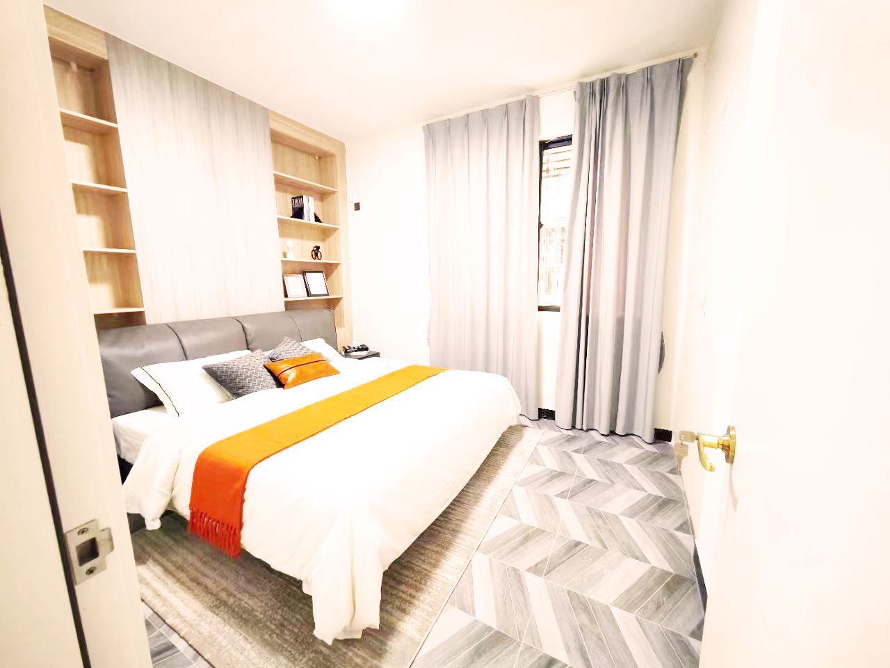 深圳龍崗小產(chǎn)權(quán)房|愛聯(lián)明庭